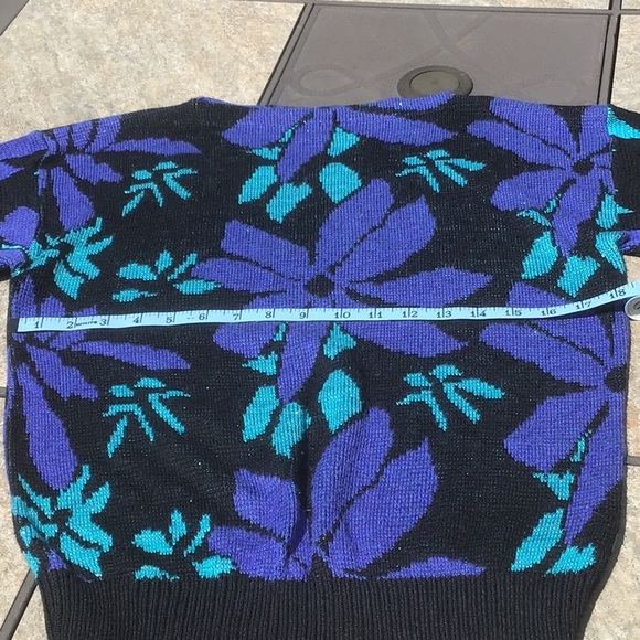Vintage purple floral sweater - Picture 8 of 10